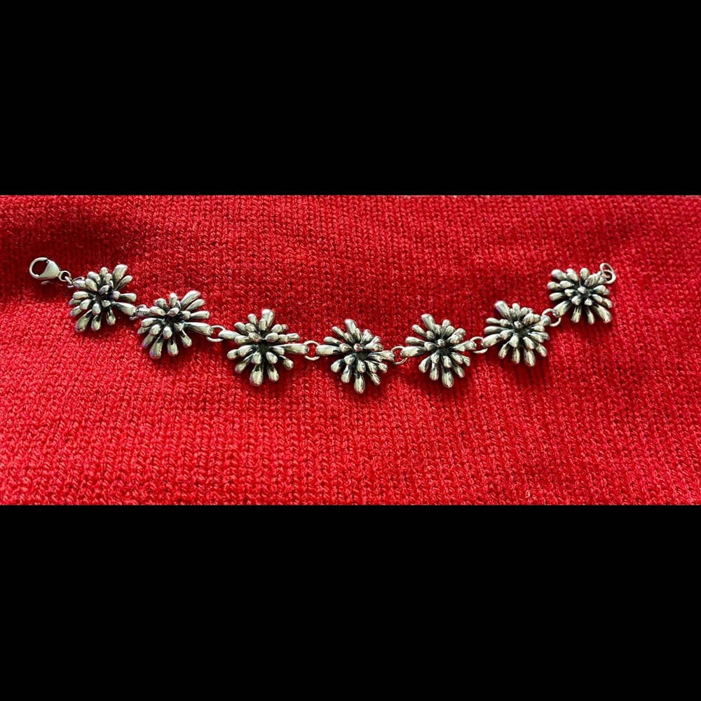 Lovely Zina Sterling Silver Fireworks bracelet. 7.5 in length.